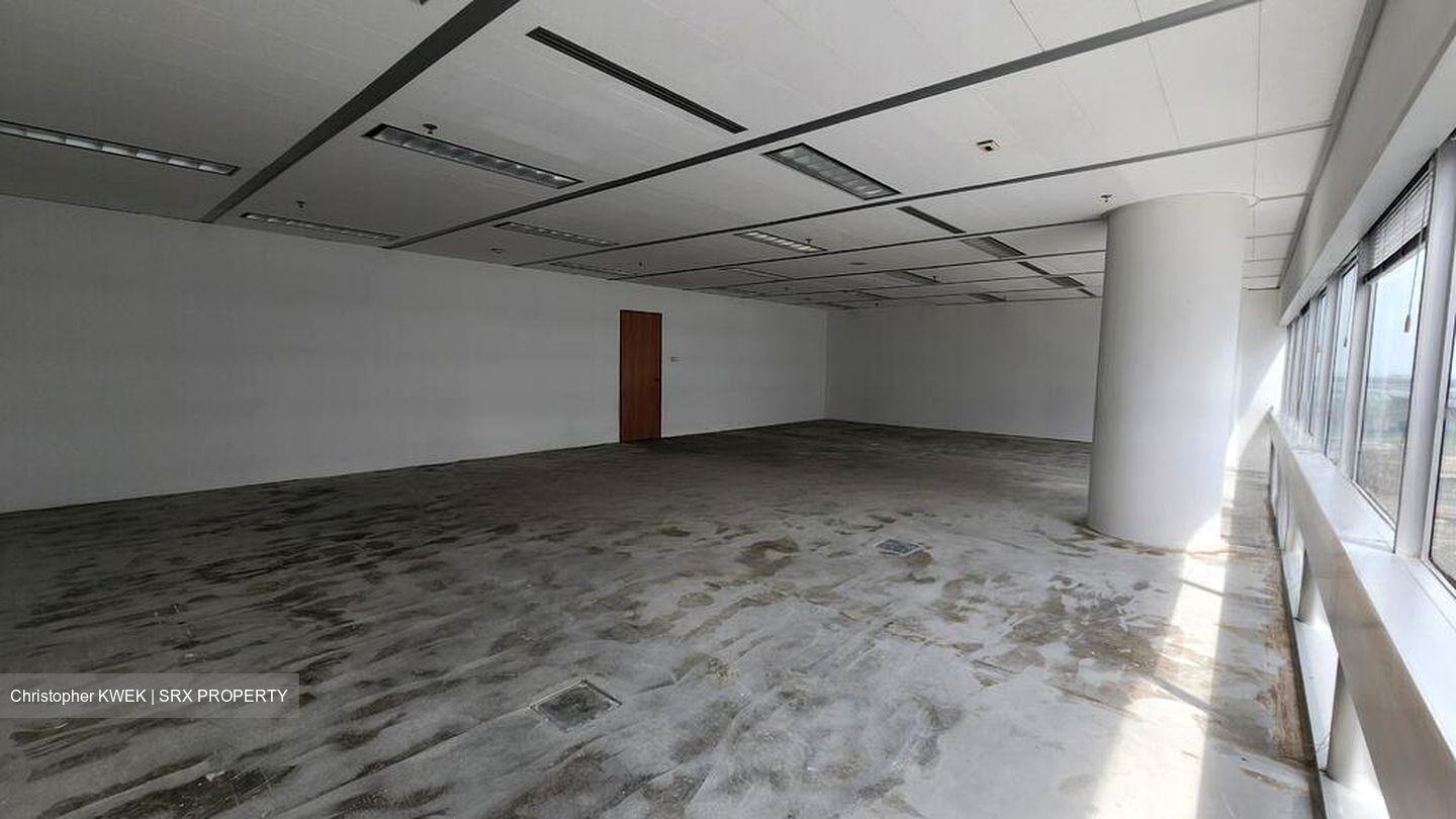 Gateway East (D7), Office #469320571